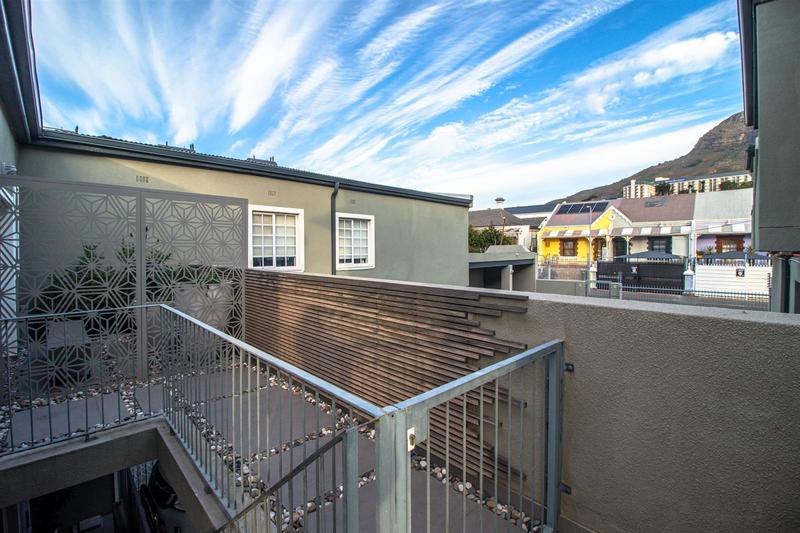 2 Bedroom Property for Sale in Woodstock Western Cape